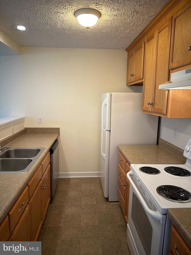 234 Southridge Dr, Berkeley Springs, WV 25411 - photo 6