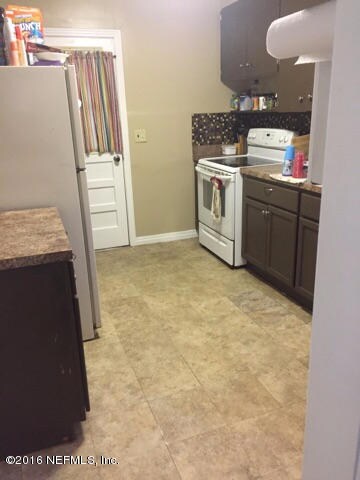 5163 Fremont St, Jacksonville, FL 32210 - photo 6