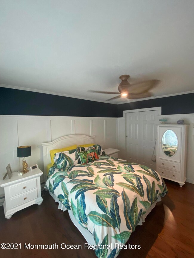 Yacht Harbor unit b1 winter, Sea Bright, NJ 07760 - photo 7