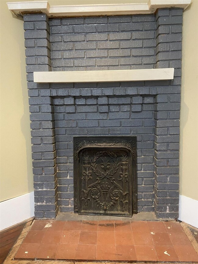 416 W Grand St, Whitewright, TX 75491 - photo 3