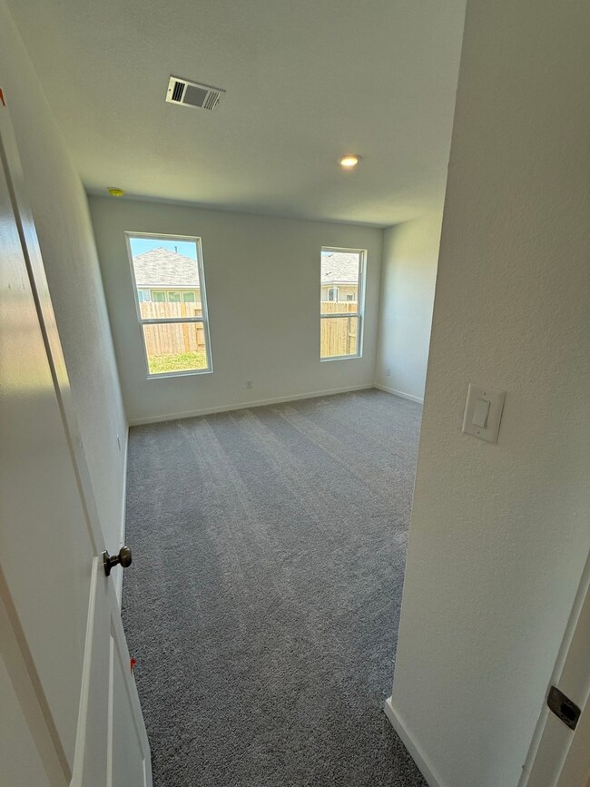 1983 Glacier Gorge Trail, Dayton, TX 77535 - photo 6