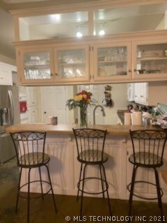 1021 E 13th St, Cushing, OK 74023 - photo 4