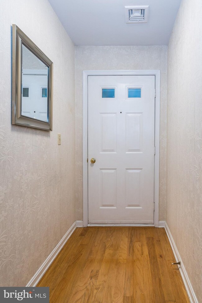 206 Barrington Ct, Palmyra, PA 17078 - photo 2