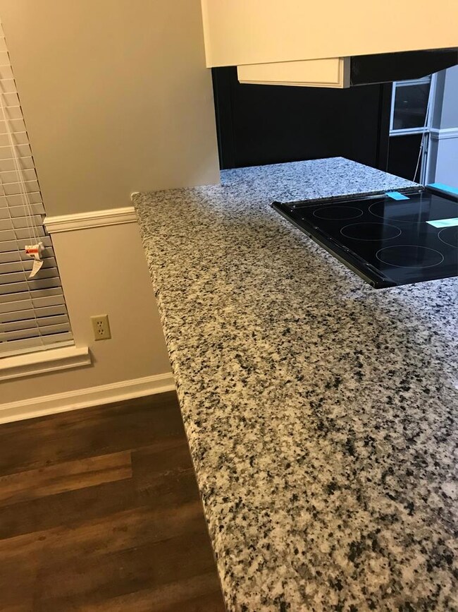 637 Chapelwood Dr, Dothan, AL 36305 - photo 7