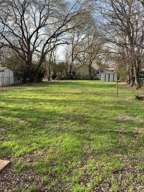 308 Myers Ave, Cleburne, TX 76033 - photo 4