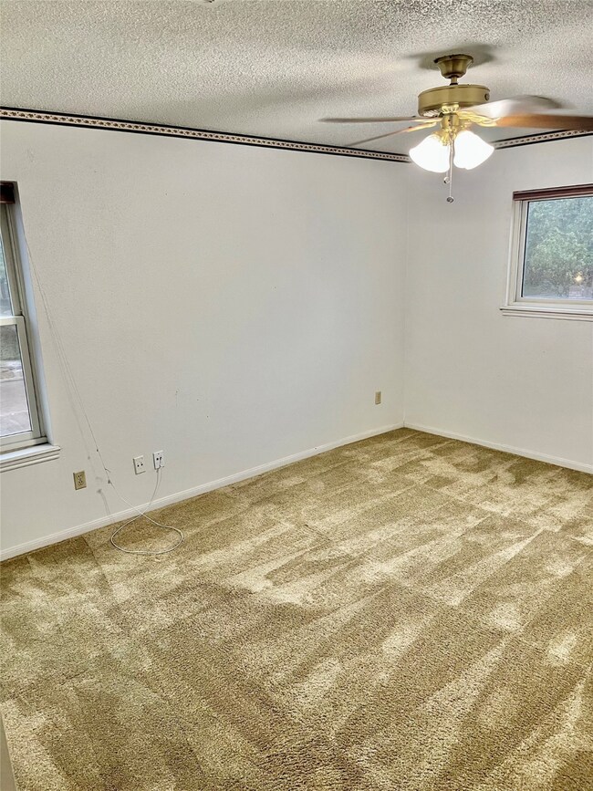 14302 Misty Meadow Ln, Houston, TX 77079 - photo 7