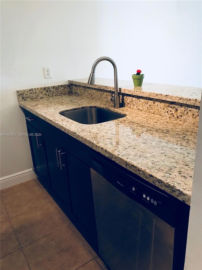 1250 SW 113th Terrace unit 101, Pembroke Pines, FL 33025 - photo 7