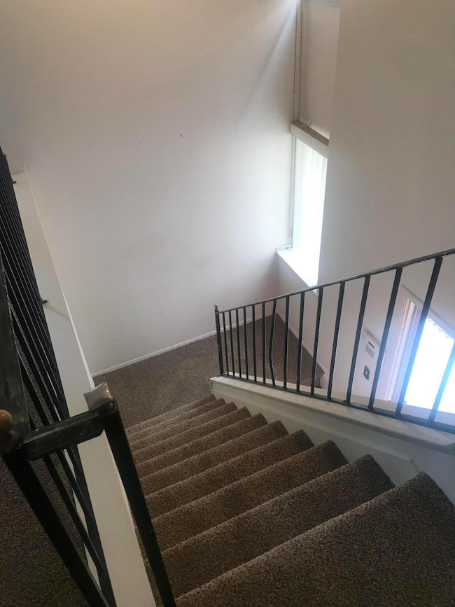 27430 Evergreen Rd unit 36, Lathrup Village, MI 48076 - photo 5