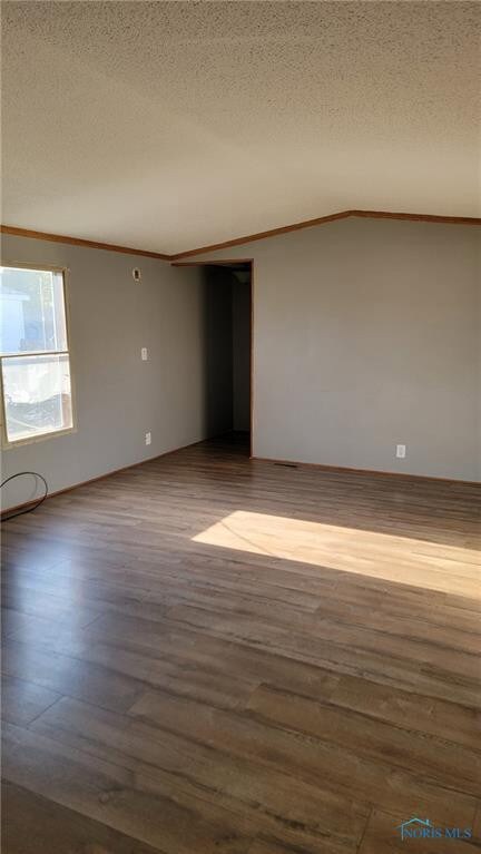 10235 Edgewood Dr, Findlay, OH 45840 - photo 3