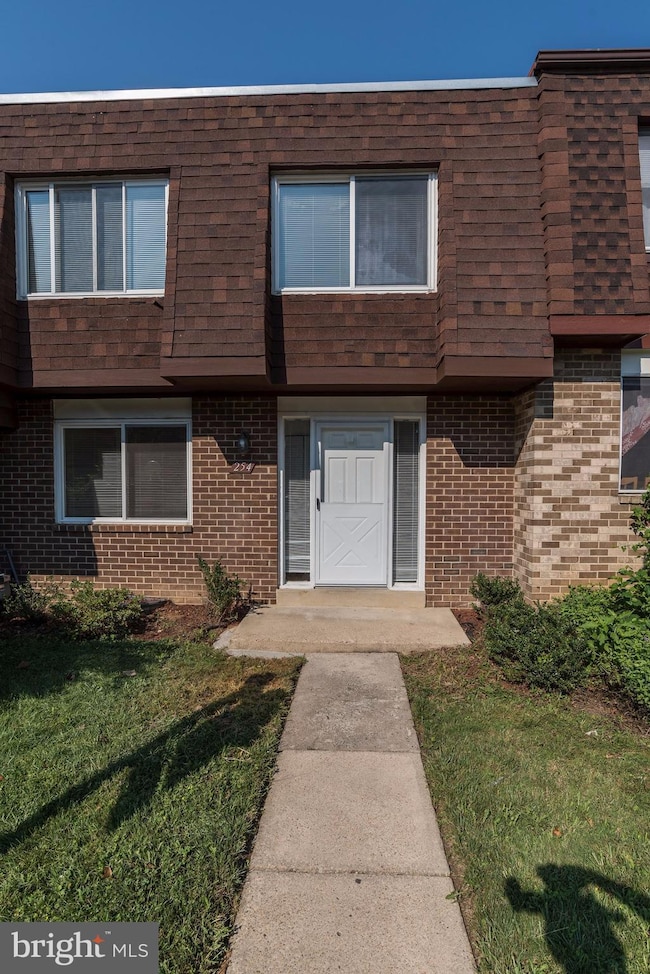 254 W Deer Park Rd, Gaithersburg, MD 20877 - photo 2