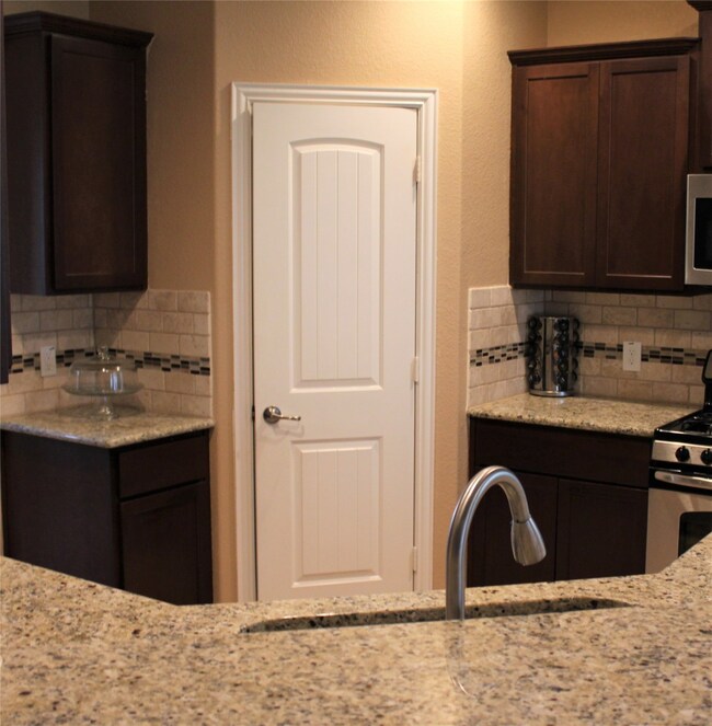 3562 Hamilton Bend Ln, Spring, TX 77386 - photo 7