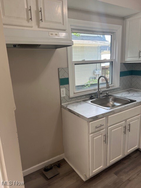 1700 Malasia Rd, Akron, OH 44305 - photo 4