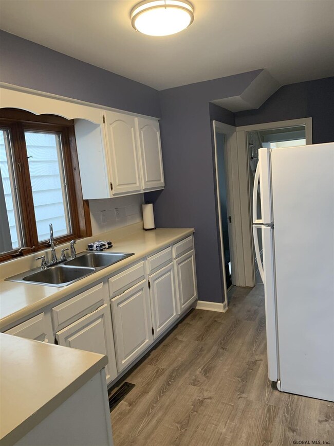 29 Southern Blvd, Albany, NY 12209 - photo 7