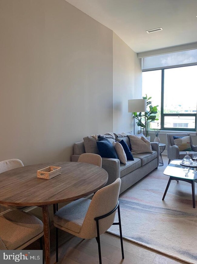 2130 Arch St unit 210, Philadelphia, PA 19103 - photo 7