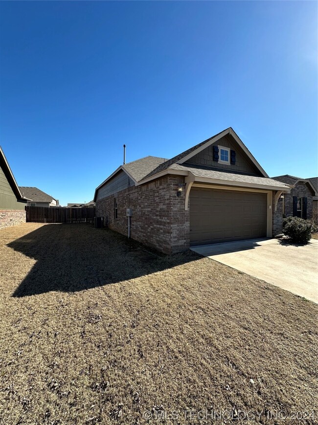 7217 S Nyssa Ave, Broken Arrow, OK 74011 - photo 3