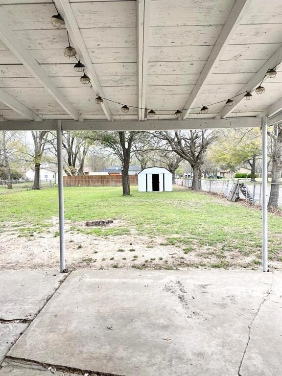 1505 Lynn St, Bonham, TX 75418 - photo 4