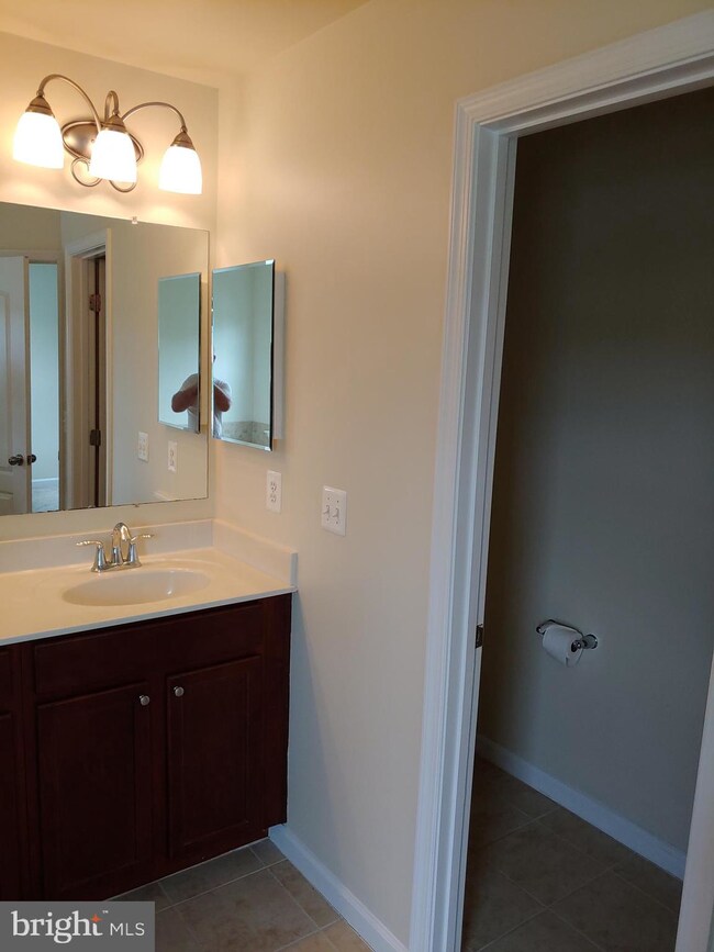 7088 Ingrahm Dr, Glen Burnie, MD 21060 - photo 5