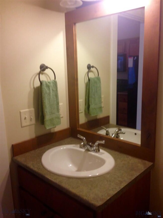 Downstairs Bathr