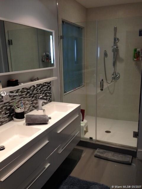 7054 NW 107th Place, Doral, FL 33178 - photo 7