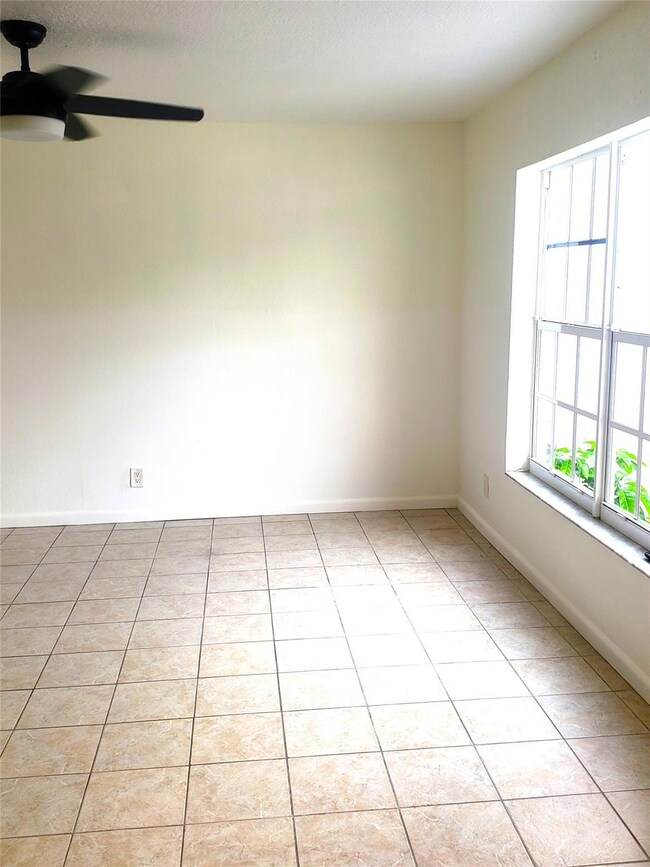 unlisted-address, Tamarac, FL 33321 - photo 4