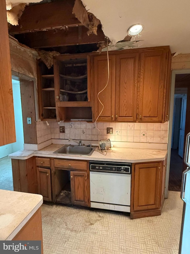 3010 Rogers Dr, Falls Church, VA 22042 - photo 6