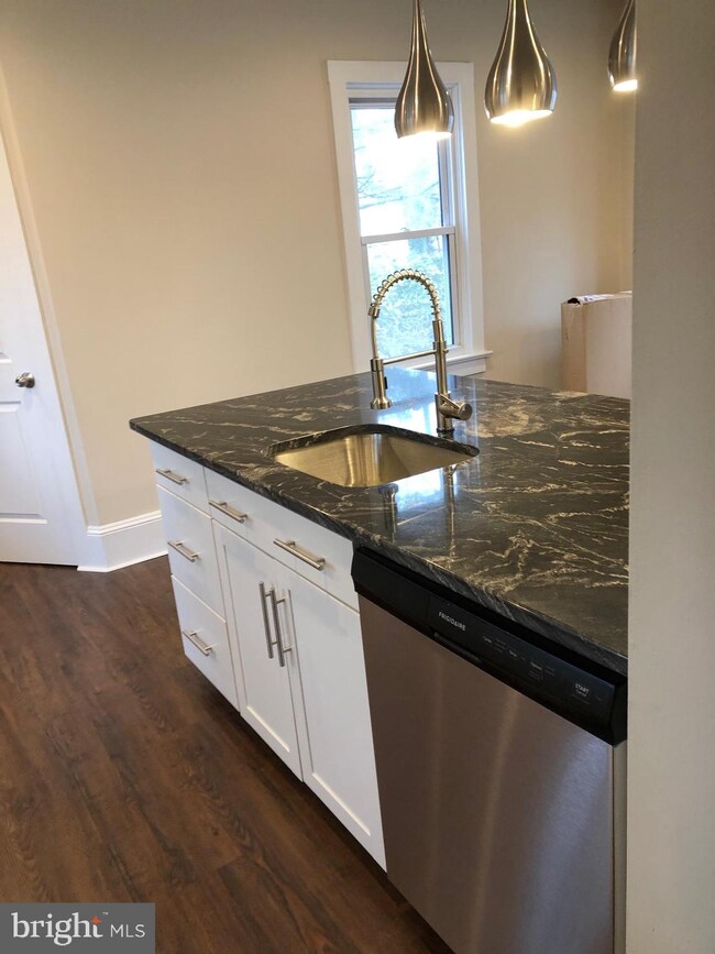 511 Lindsay Ave, Laurel Springs, NJ 08021 - photo 7