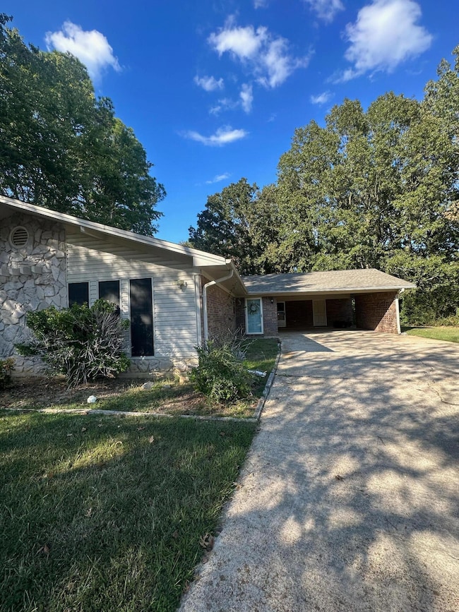 103 Hinton Cir, Tupelo, MS 38801 - photo 2