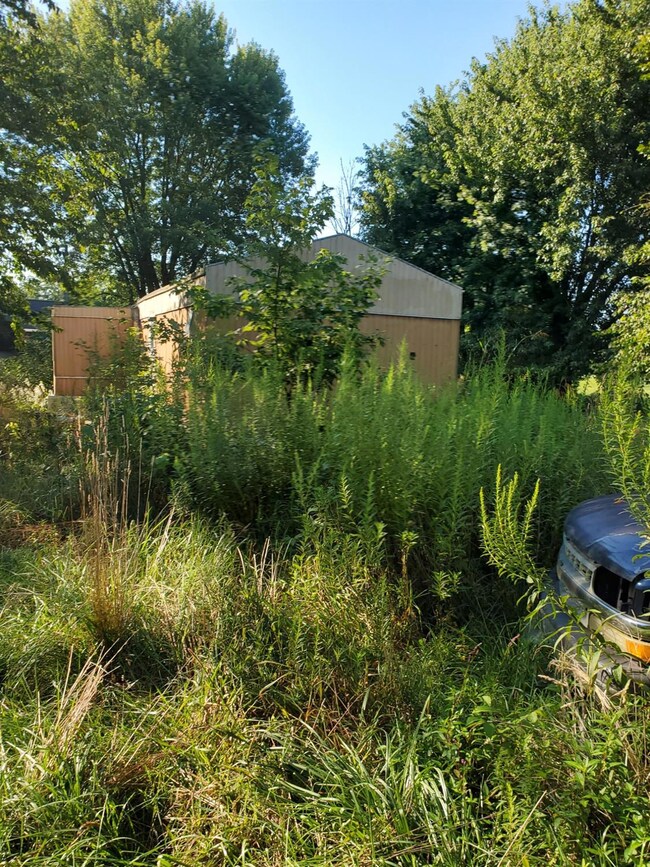 124 Nicely Rd, Midland, OH 45148 - photo 3