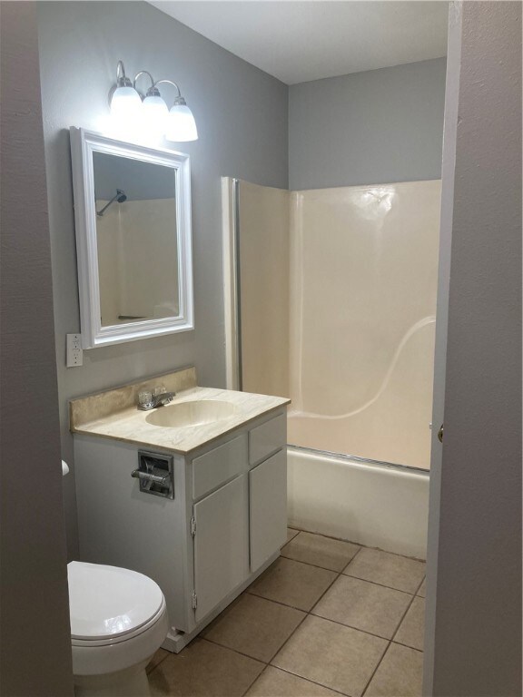 203 S Baggett St unit 5, Prairie Grove, AR 72753 - photo 7