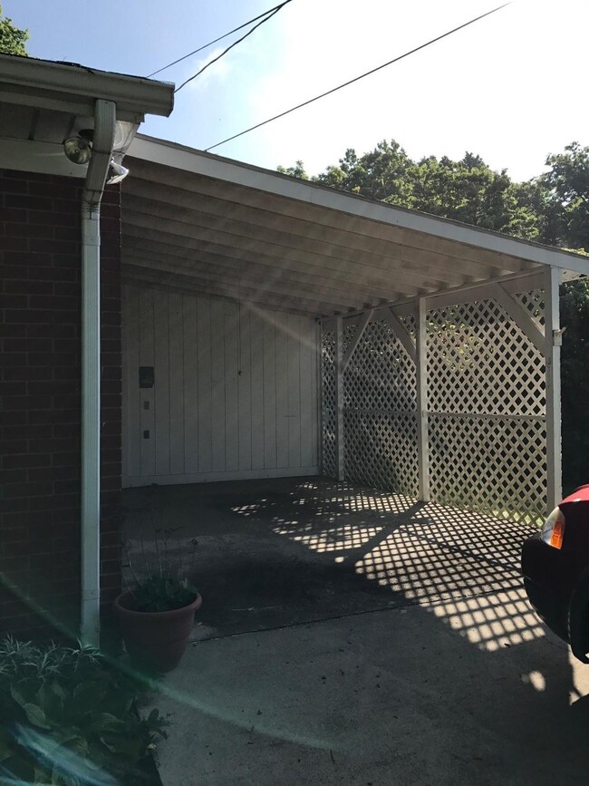 731 Allin Dr, Harrodsburg, KY 40330 - photo 3