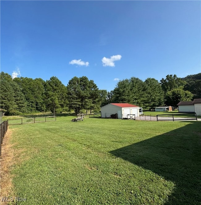 207 Walnut St, New Haven, WV 25265 - photo 5