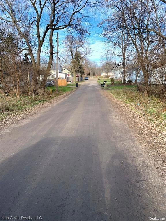 3512 Barcey Ct, Burton, MI 48529 - photo 2