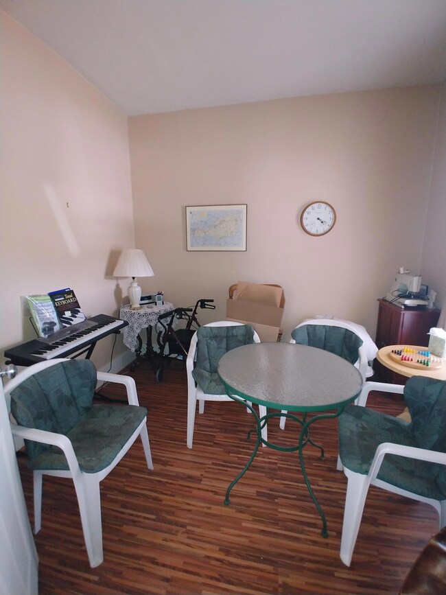 2nd Bedroom