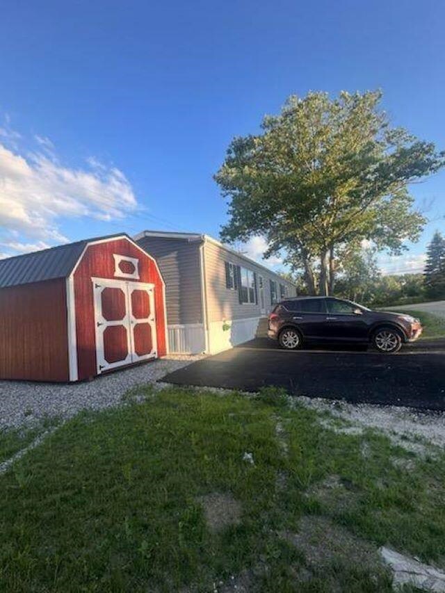 65 Leavitt Rd unit 10, Pittsfield, NH 03263 - photo 3