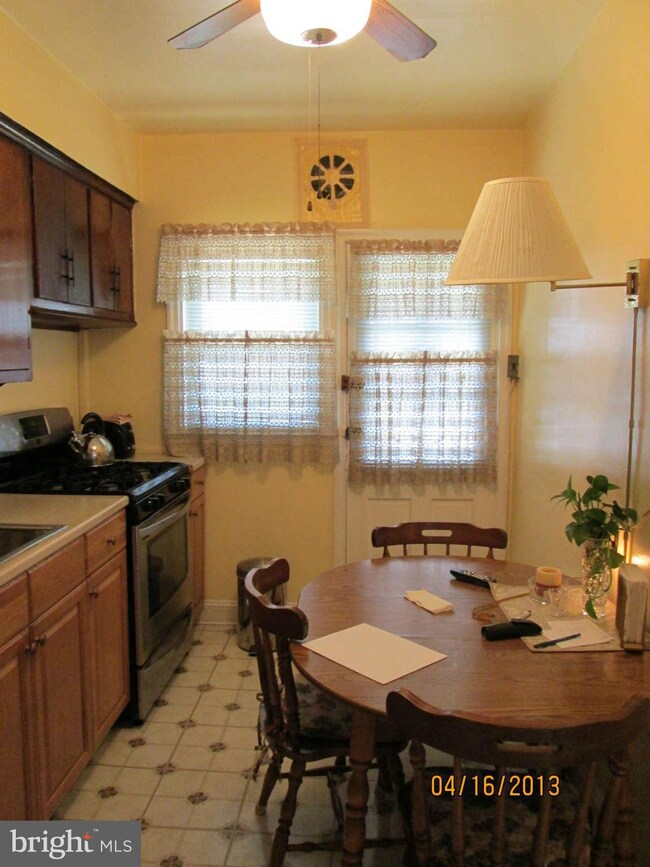 1311 Crofton Rd, Baltimore, MD 21239 - photo 6