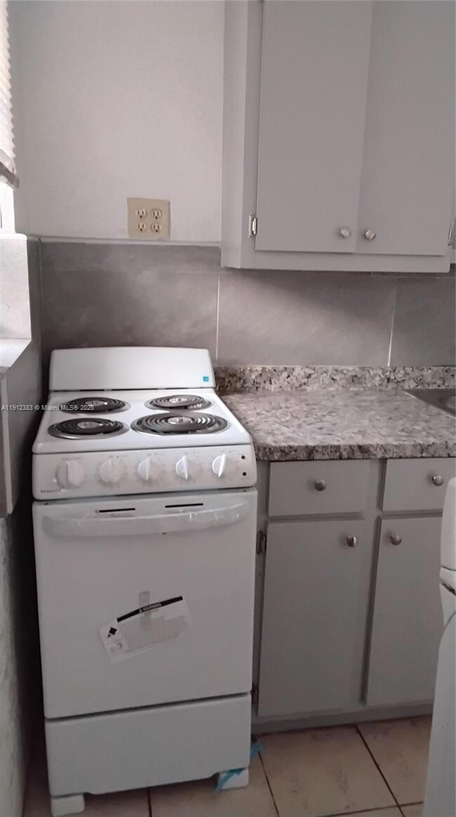 1914 Adams St unit 3, Hollywood, FL 33020 - photo 6