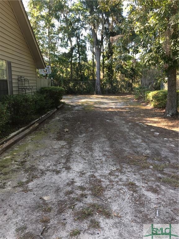 End of home to back - best lot in complex