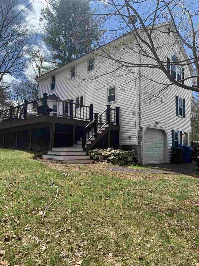 18 Noyes Rd, Londonderry, NH 03053 - photo 3