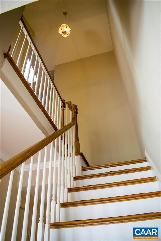 1414 Ashland Dr, Charlottesville, VA 22911 - photo 6