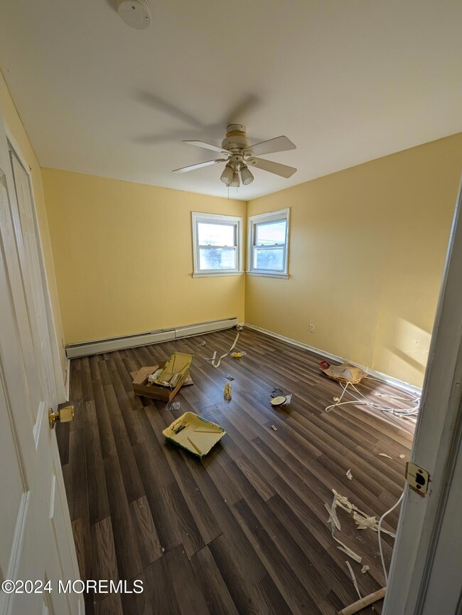 305 Port Monmouth Rd, Middletown Township, NJ 07748 - photo 7