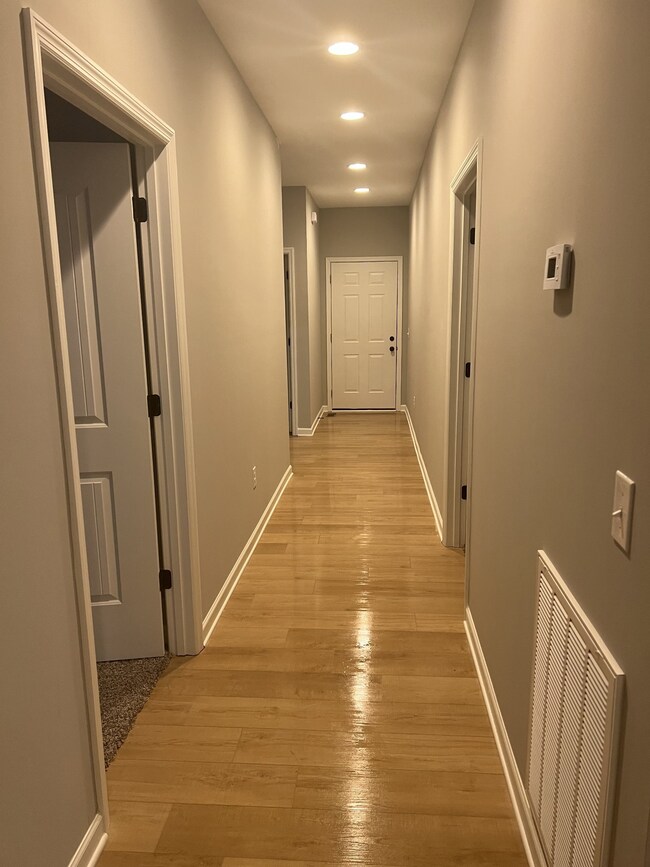 125 Stroud Dr, Manchester, TN 37355 - photo 6