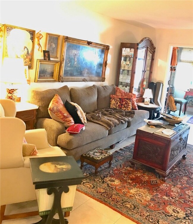 677 Royal Palm Blvd unit 3, Vero Beach, FL 32960 - photo 5