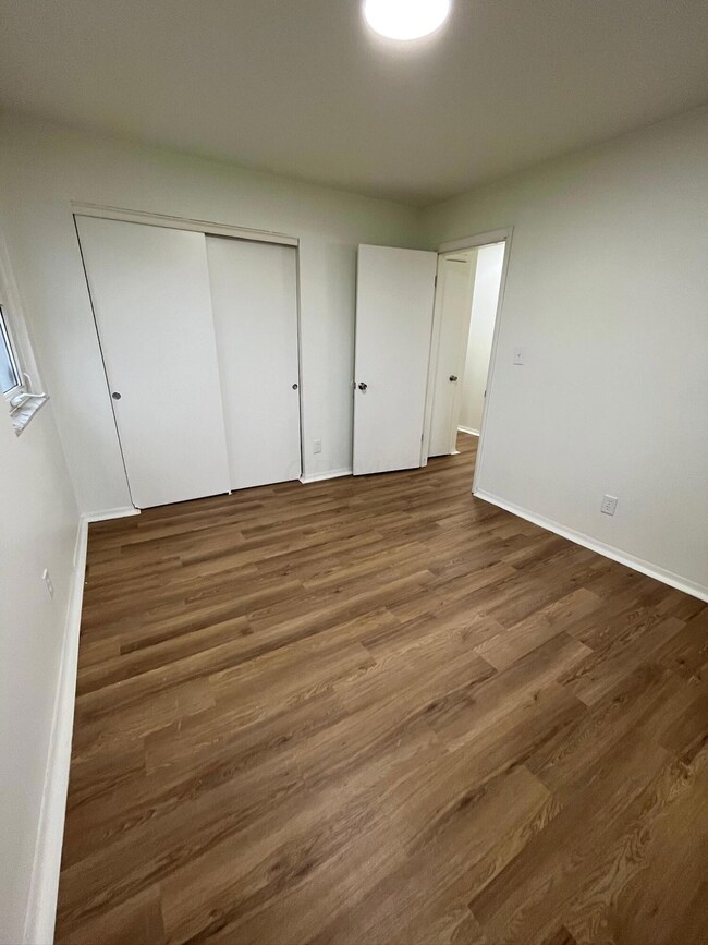 1975 Dunbar Dr unit D, Columbus, OH 43224 - photo 5