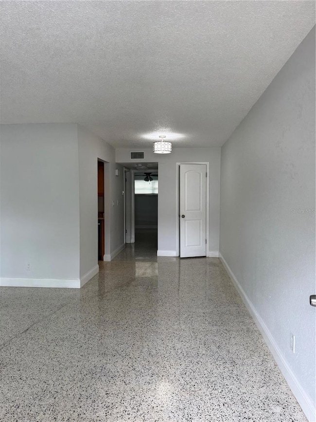 4200 1st St N unit 2, St. Petersburg, FL 33703 - photo 4