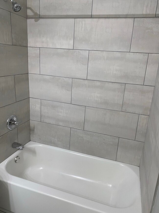 4106 Charleston Rd unit 1E, Matteson, IL 60443 - photo 3