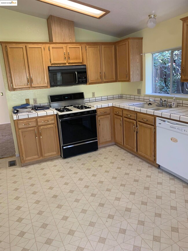 12800 Honey Locust Ct unit 4, Sonora, CA 95370 - photo 7