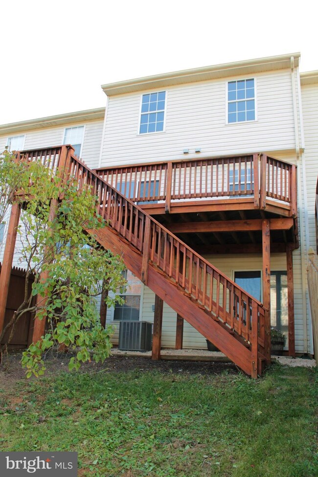 20328 Kellys Ln, Hagerstown, MD 21742 - photo 4