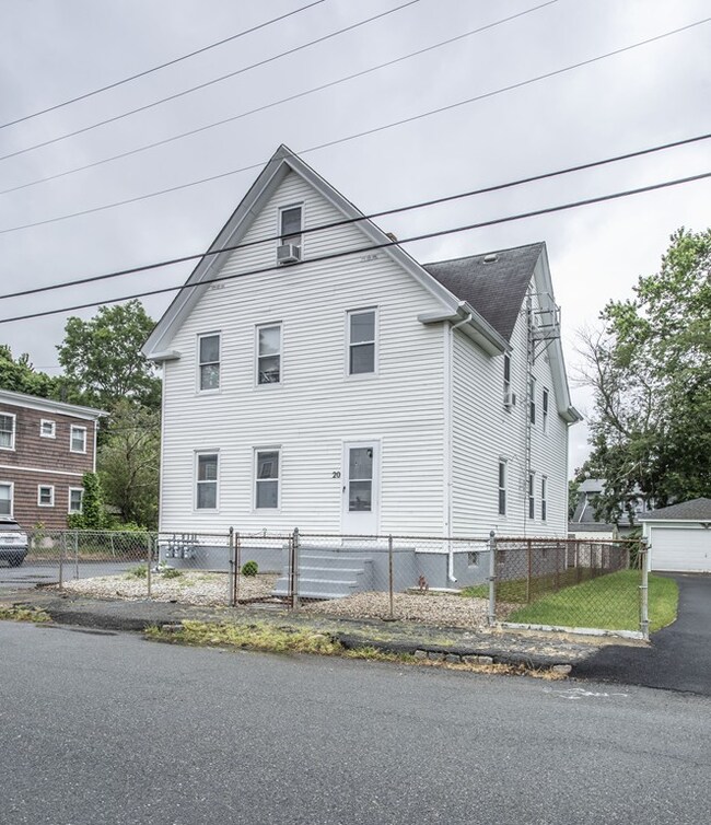 20 Benefit St, Taunton, MA 02780 - photo 3