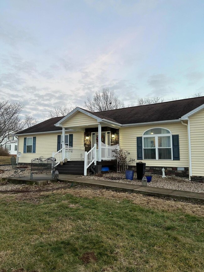 367 Lakeland Dr, Harrodsburg, KY 40330 - photo 5