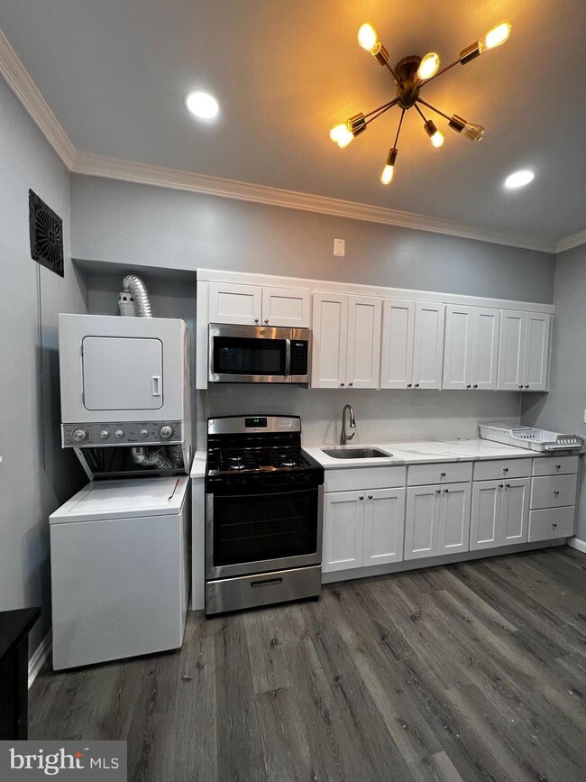 4000 Fallstaff Rd unit 1A, Baltimore, MD 21215 - photo 3